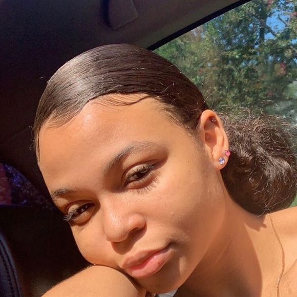 Meet your Posher, Mya - Picture 1 of 1